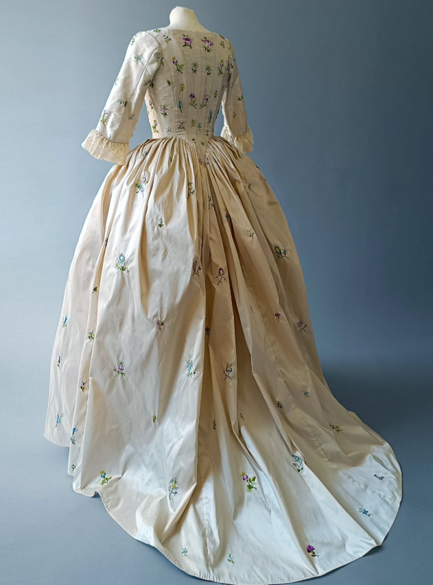 Rococo Style Pale Pink Satin Gown with Floral Embroidery and Elaborate Detailing for Royal Court Halloween Christmas