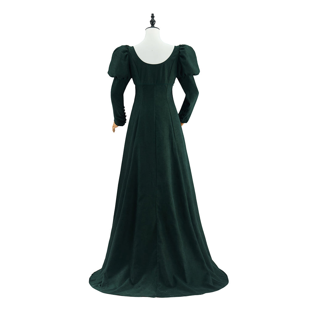 Medieval Dark Green Velvet Gown with Long Sleeves for Historical Reenactments Medieval Themed Gatherings Halloween Christmas