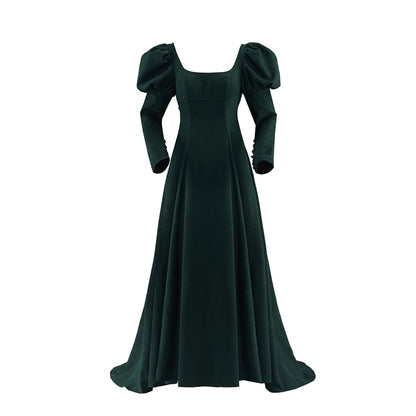 Medieval Dark Green Velvet Gown with Long Sleeves for Historical Reenactments Medieval Themed Gatherings Halloween Christmas