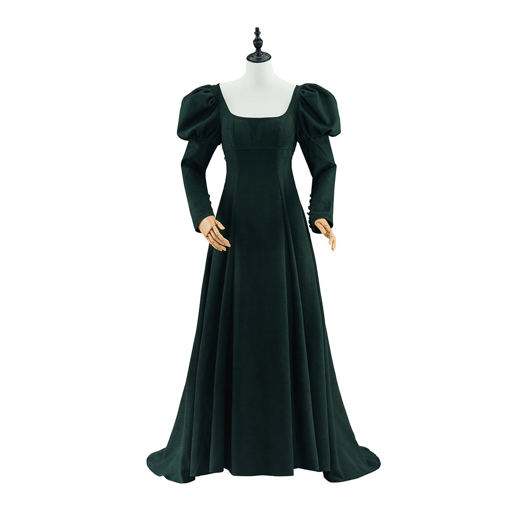 Medieval Dark Green Velvet Gown with Long Sleeves for Historical Reenactments Medieval Themed Gatherings Halloween Christmas