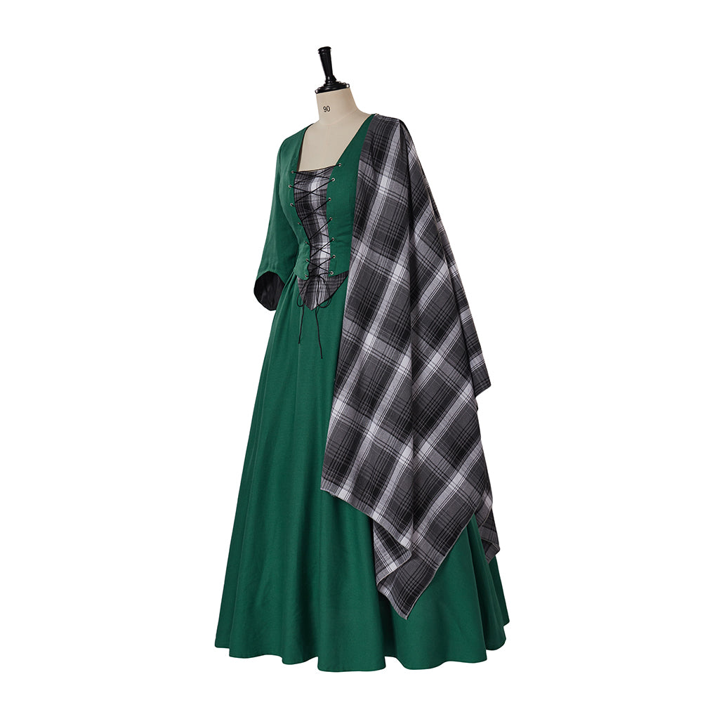 Medieval Style Emerald Green Gown with Three Quarter Sleeves for Historical Reenactments Celtic Themed Gatherings Halloween Christmas